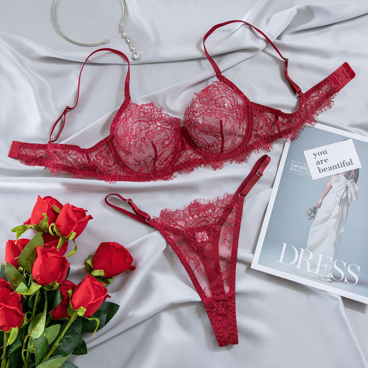 NATEA Daily — Ensemble rouge en dentelle délicate, confort et élégance